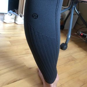 Dark grey Lululemon leggings